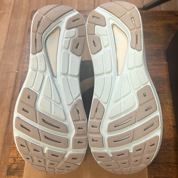 Topo Athletic Phantom 3 - Picture 8 of 12